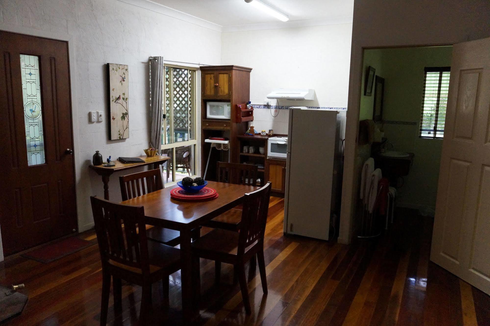 基德街小屋 谭伯连山 外观 照片